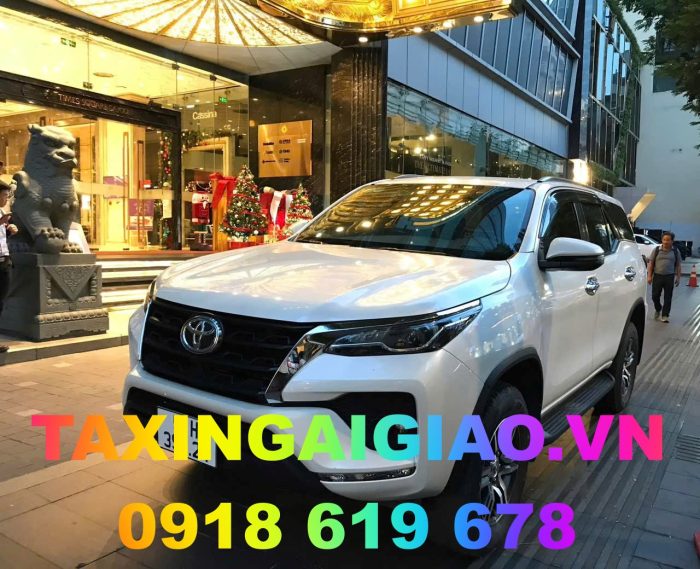 Thuê xe dịch vụ giá  rẻ 0918619678