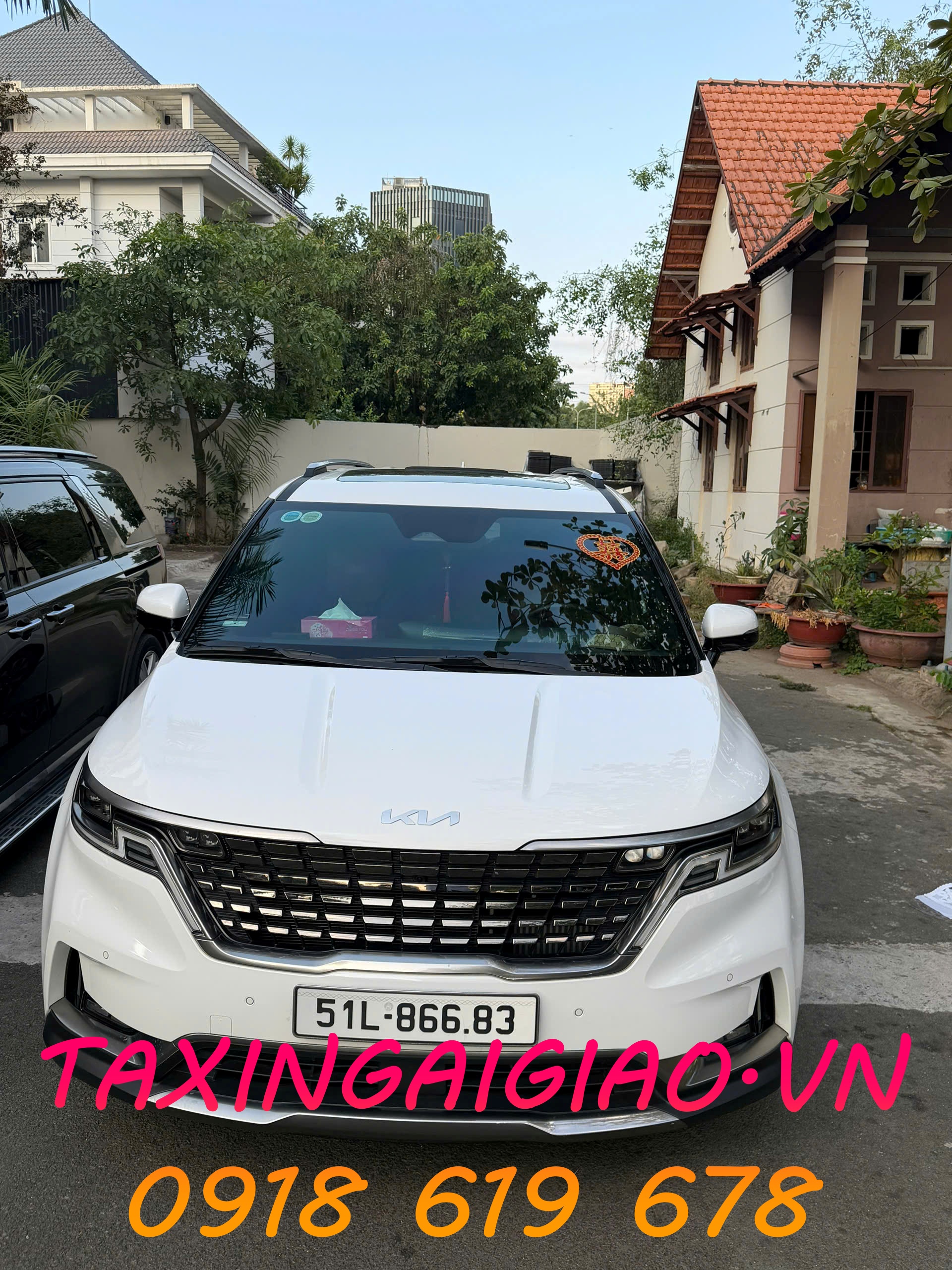 Thuê xe từ Suối Nghệ, Châu Đức đi Sài Gòn giá rẻ 