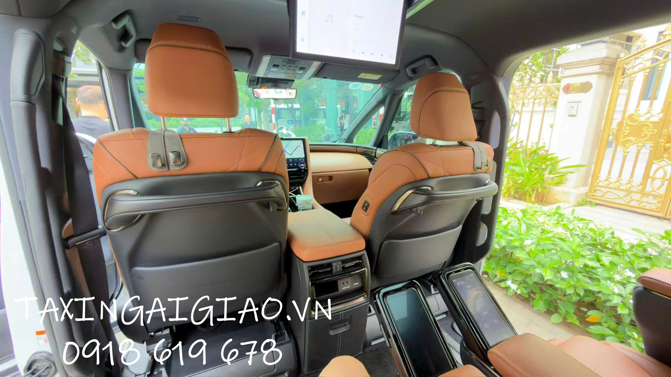 Dịch vụ xe tiện chuyến Suối Nghệ đi Hồ Chí Minh giá rẻ 