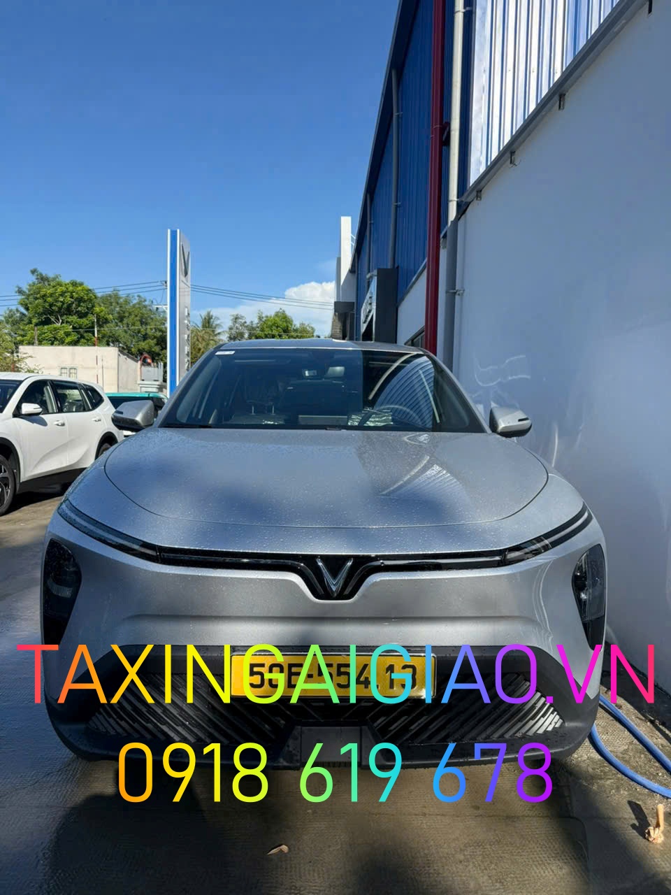Thuê xe dịch vụ gần sân Golf Châu Đức giá rẻ 0918619678