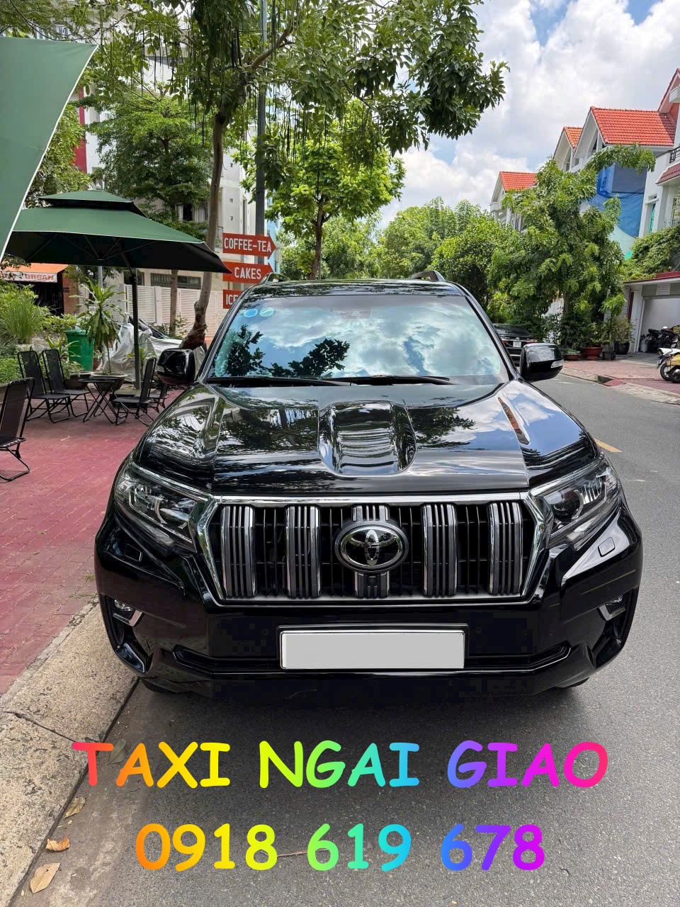 taxi-dua-don-chuyen-gia-khu-cong-nghiep-chau-duc-co-vat-0918619678